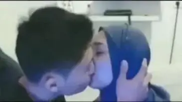 Jilbab Biru Erika Sang Youtuber poster