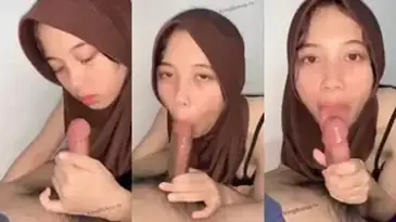 Sepongan Ukhti Imut Bikin Lupa Dunia poster