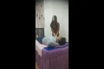 Pijat Oral Pertama Kali Bikin Memek Banjir, Pengalaman Baru yang Langsung Ketagihan